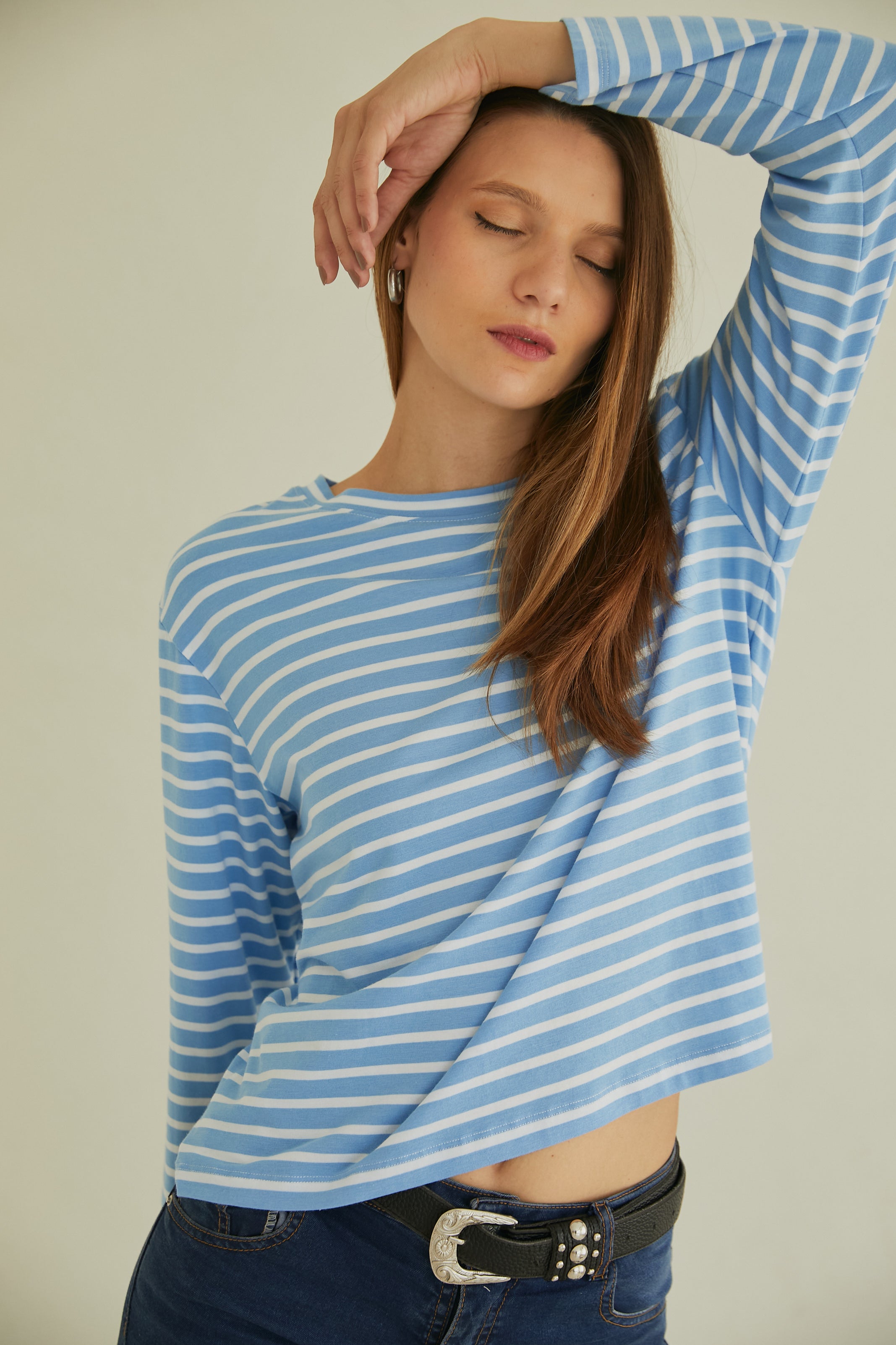 POLO A RAYAS CELESTES CUELLO REDONDO PIMA MODAL