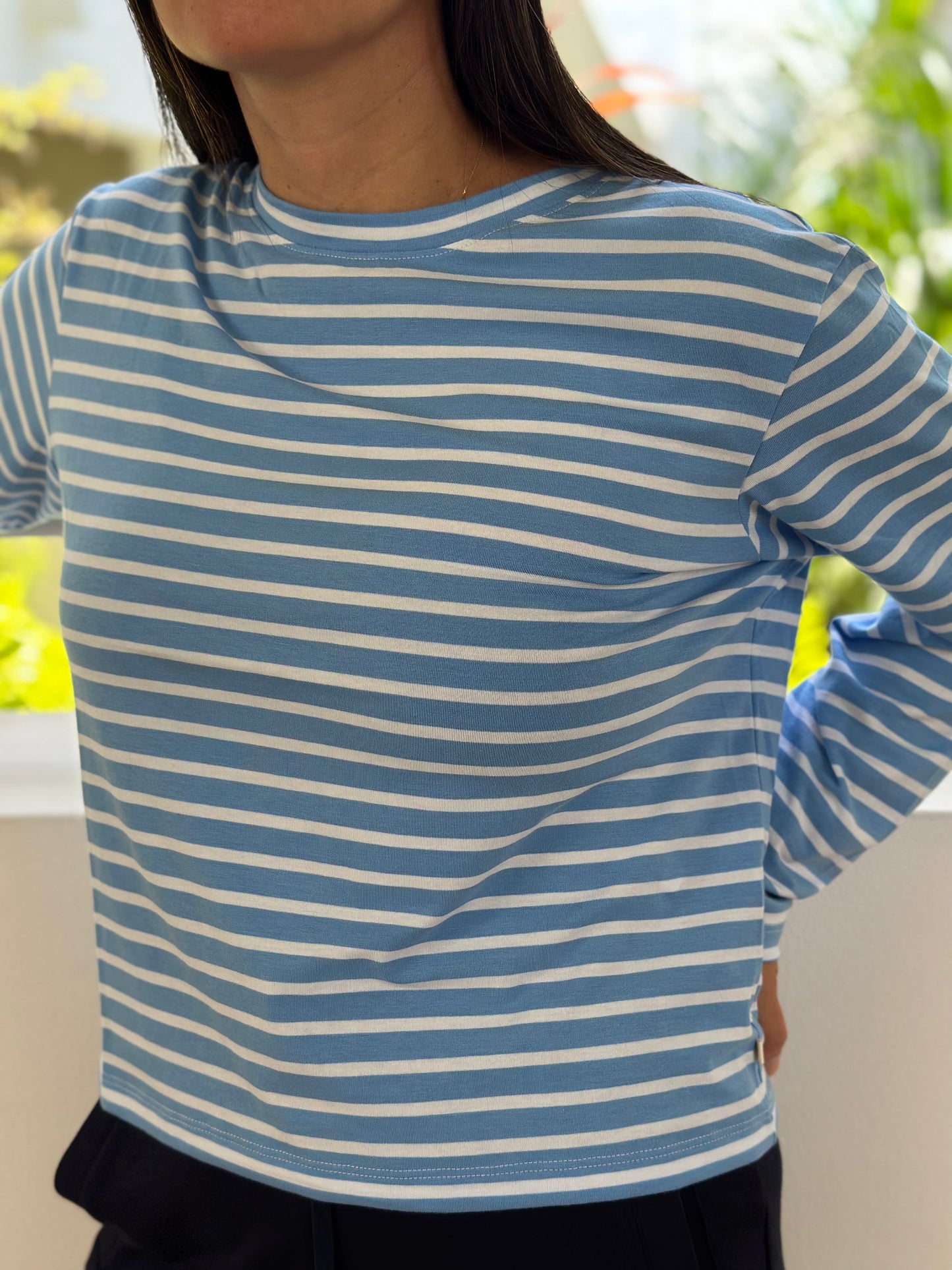 CAMISETA STRIPES CELESTE