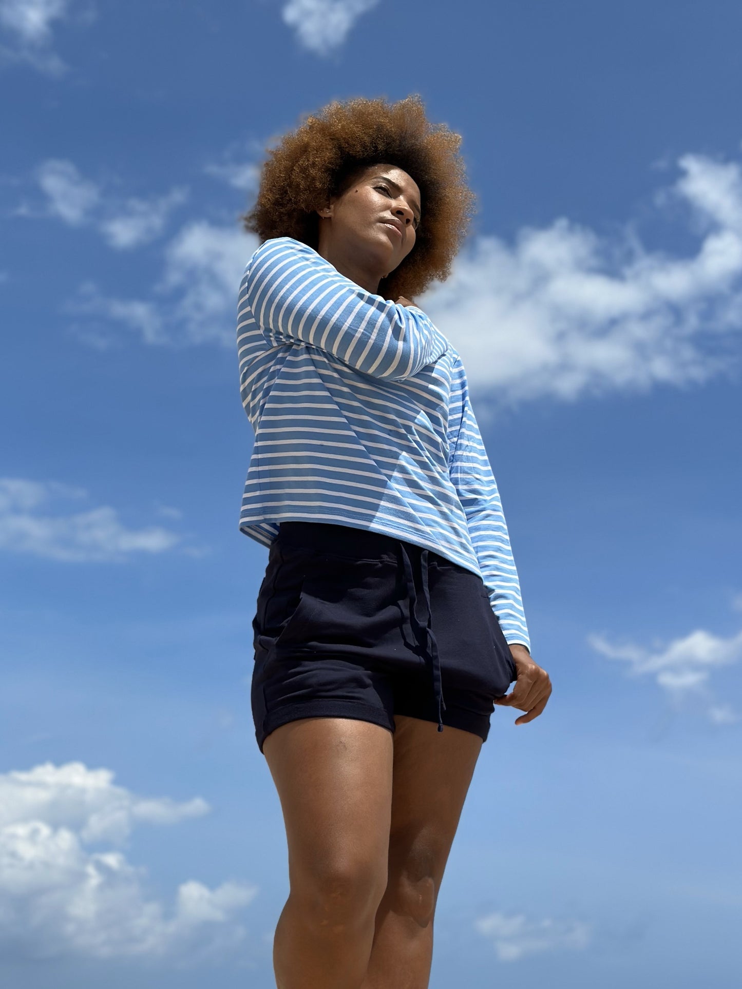 CAMISETA STRIPES CELESTE