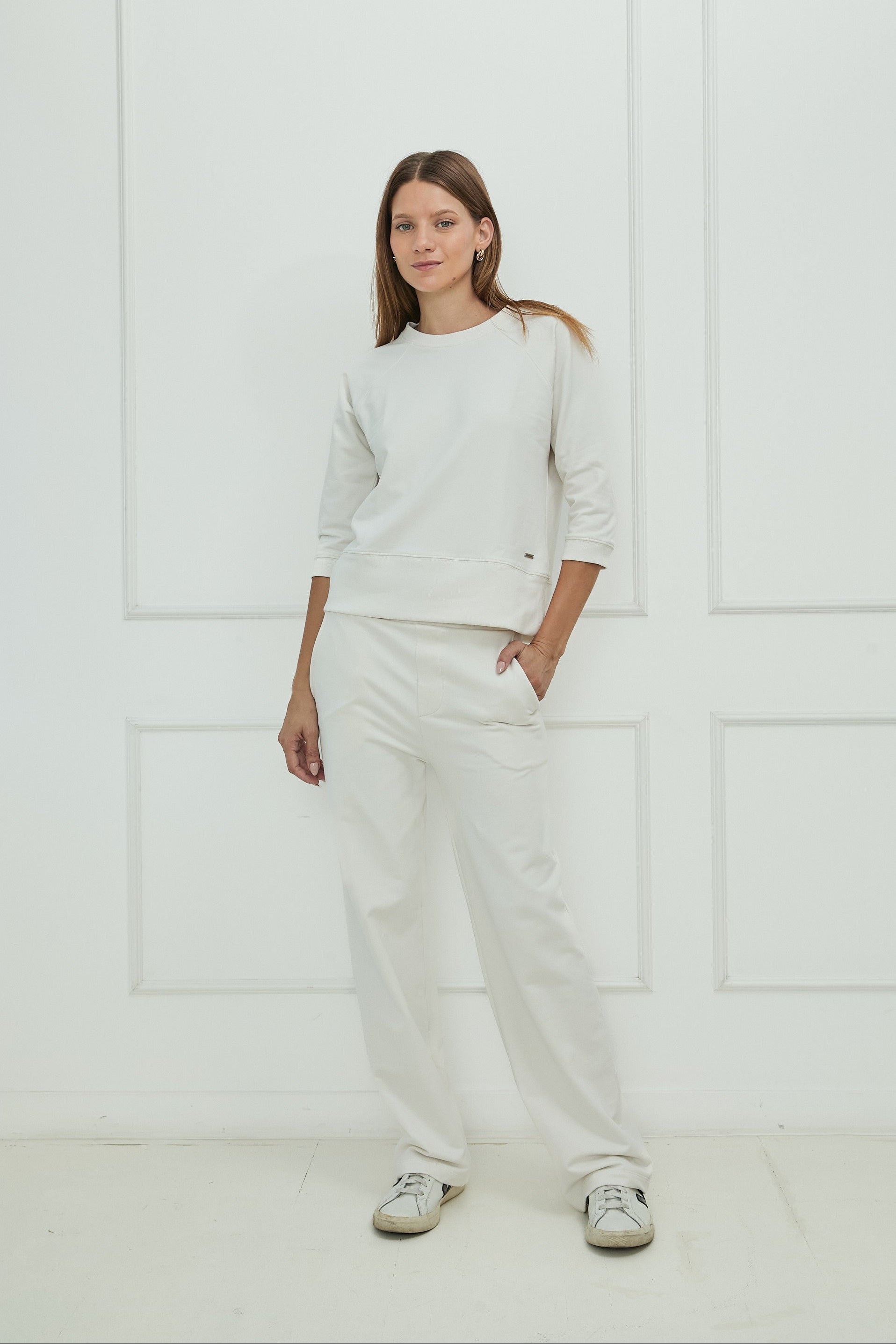 PANTALÓN BUZO BROCHES RECTO EN PIMA