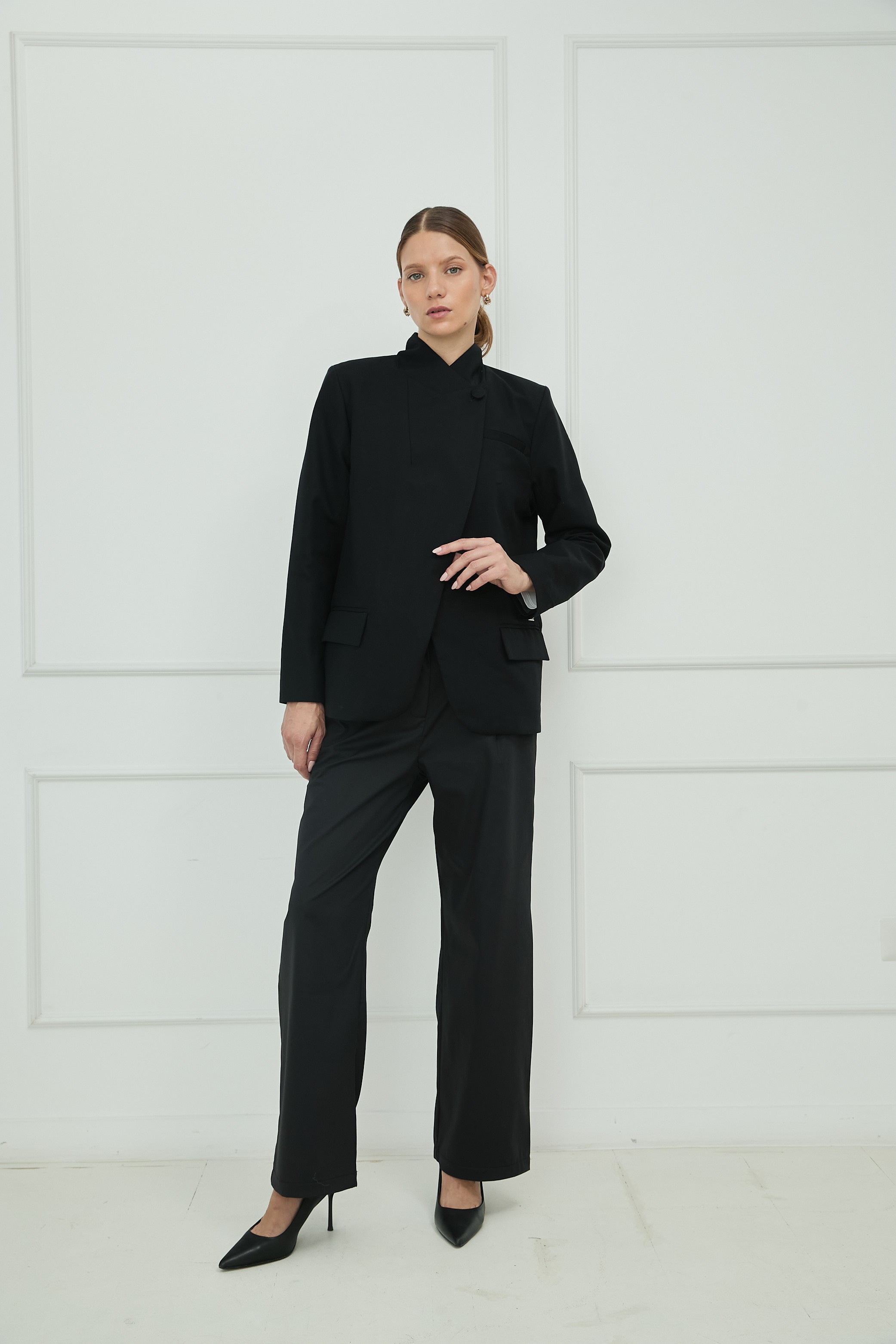 BLAZER CUELLO ENVOLVENTE NEGRO