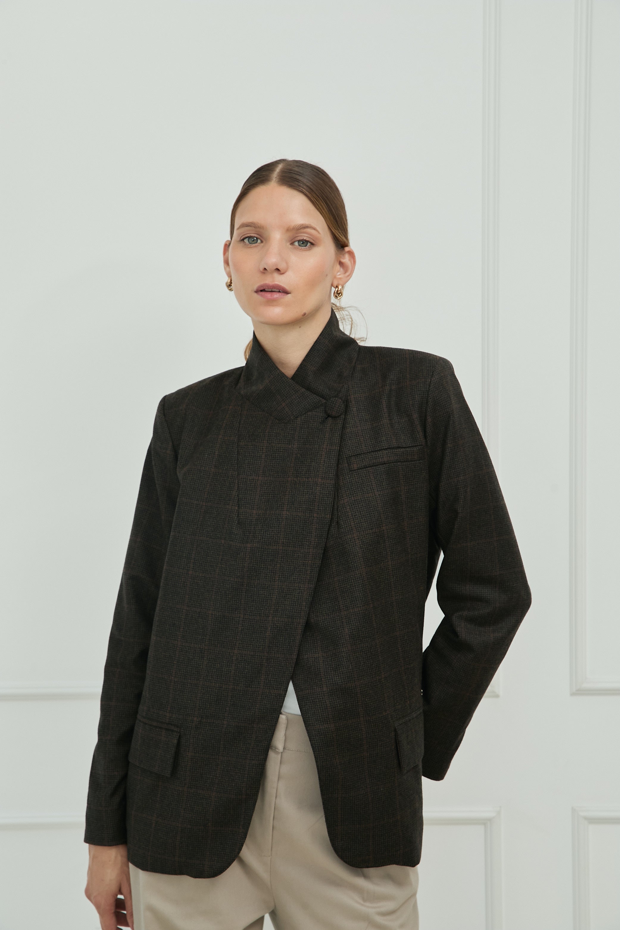 BLAZER CUELLO ENVOLVENTE LANA